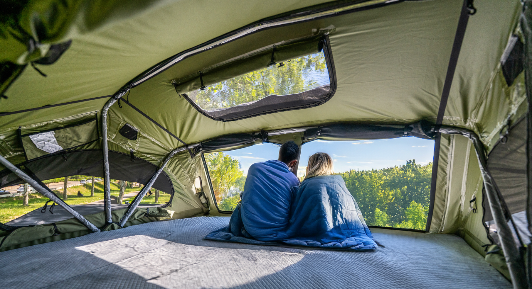 Dachzelt-Reise mit dem Partner – Abenteuer zu zweit unter den Sternen