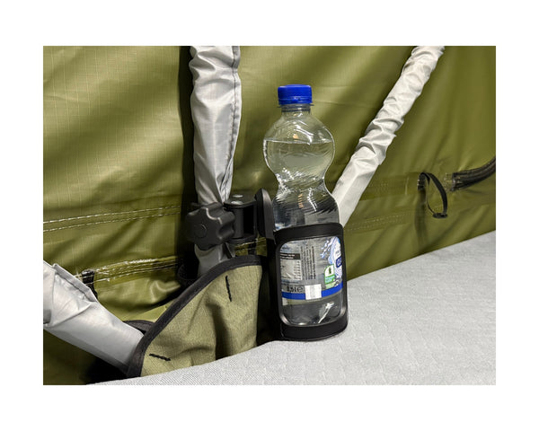 Becher und Flaschenhalter